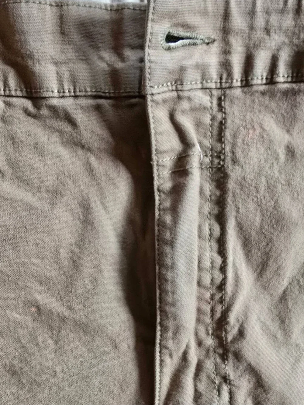 Columbia Men's Khaki Shorts Size 38 – Classic Fit |